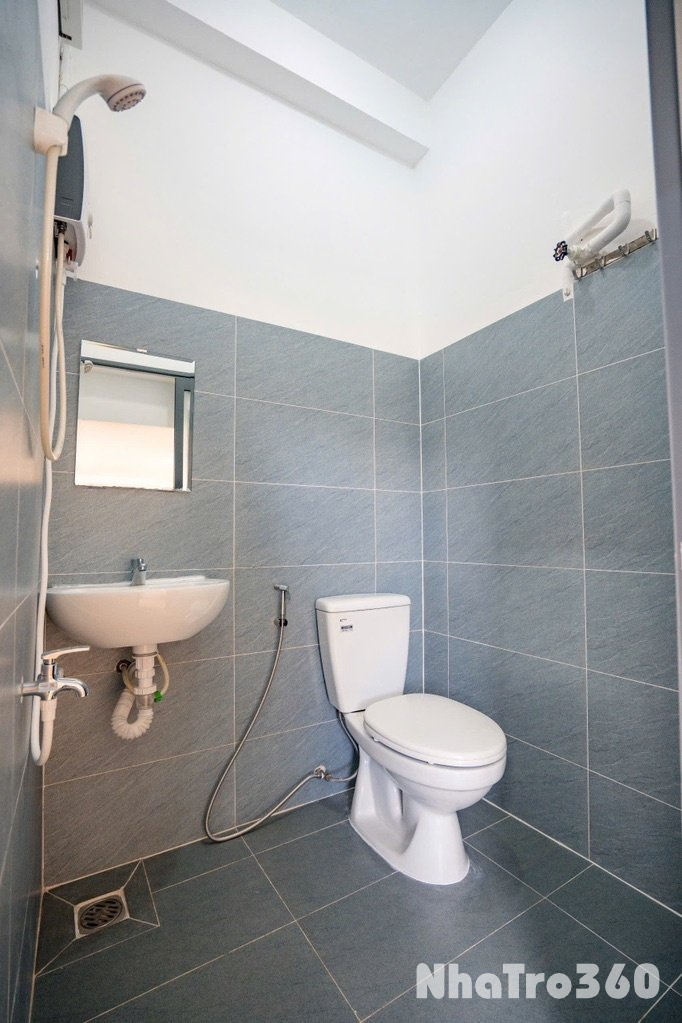 Duplex full nội thất cho hssv ở Quận 1