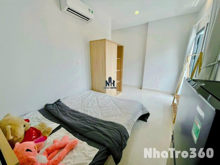 Studio full nội thất, bancol, thang máy