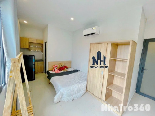 Studio full nội thất, bancol, thang máy