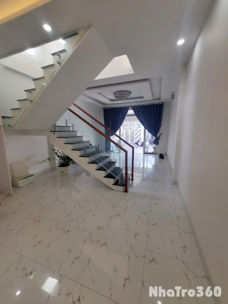 CHO THUÊ NHÀ NGUYÊN CĂN 5 P NGỦ .P8 ĐÀ LAT