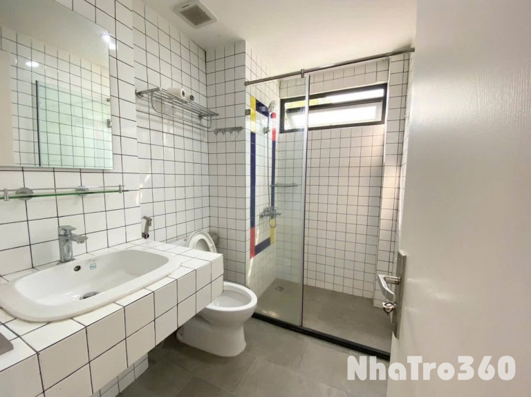 Cho thuê căn hộ Studio Cửa sổ thoáng Q1 gần chợ Bến Thành, Bitexco, Takashimaya, cầu Calmette