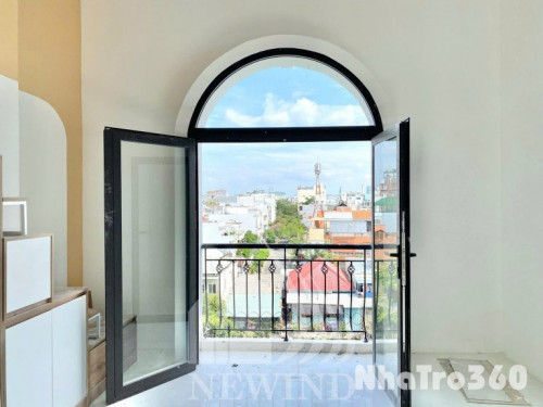 DUPLEX MỚI 100% FULL NỘI THẤT BAN CÔNG, CỬA SỔ THOÁNG MÁT, GẦN LOTTE MART, CRESCENT MALL, TDTU, RMIT