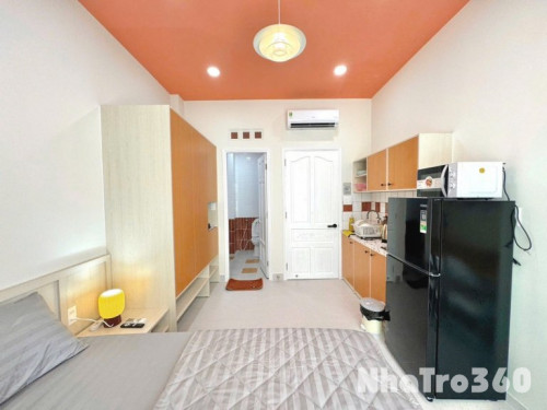 Căn Hộ Ban Công Mới 100% Ngay UEH Quận 5