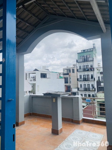 Cho thuê nhà nguyên căn 2,5 tấm rộng đường lớn