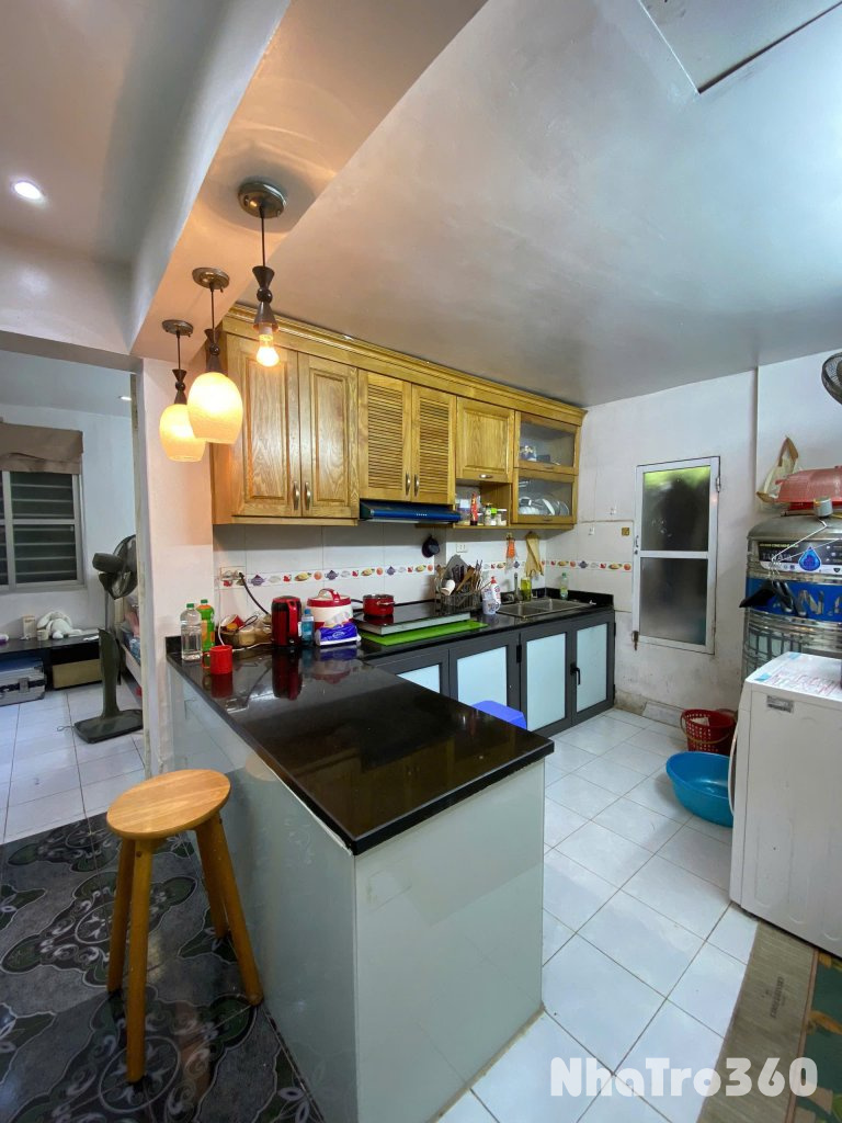 Cho thuê căn hộ TT  tầng 3 ngõ 48 Ngọc Hồi, 60m2 x 2 ngủ, 1 wc, 6.5 Triệu/tháng