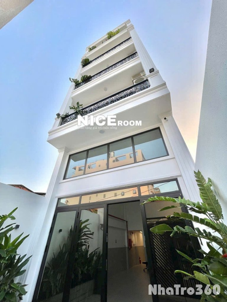 Studio Ban Công Rộng – Full Nội Thất Mới 100% Ngay Trung Tâm Quận 7, Gần Lotte, RMIT, TDTU