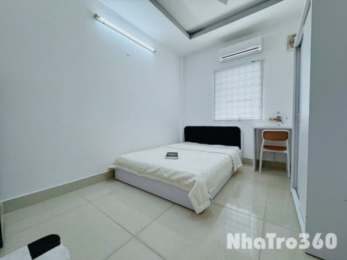 Studio cửa sổ full nội thất