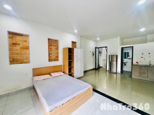 Full nội thất, bancol, tự do, giá rẻ