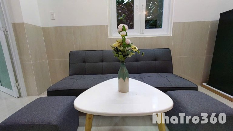 Cho thuê căn hộ 1PN Ban công Q4 gần cầu Ông Lãnh, cầu Kênh Tẻ, ĐH Luật, ĐH Nguyễn Tất Thành