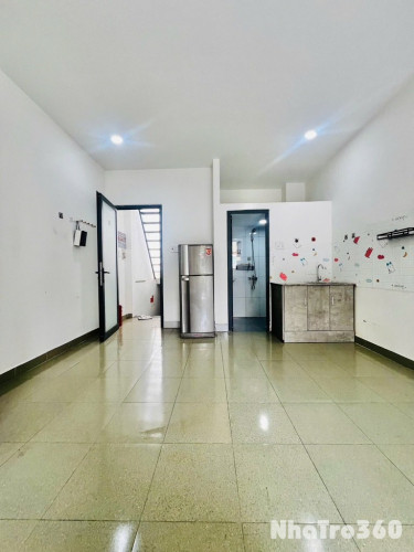 Full nội thất, bancol, tự do, giá rẻ