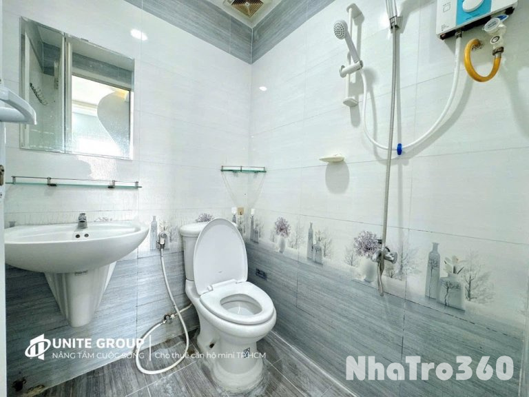 Căn hộ mới, ban công thoáng mát, Full nội thất Q1