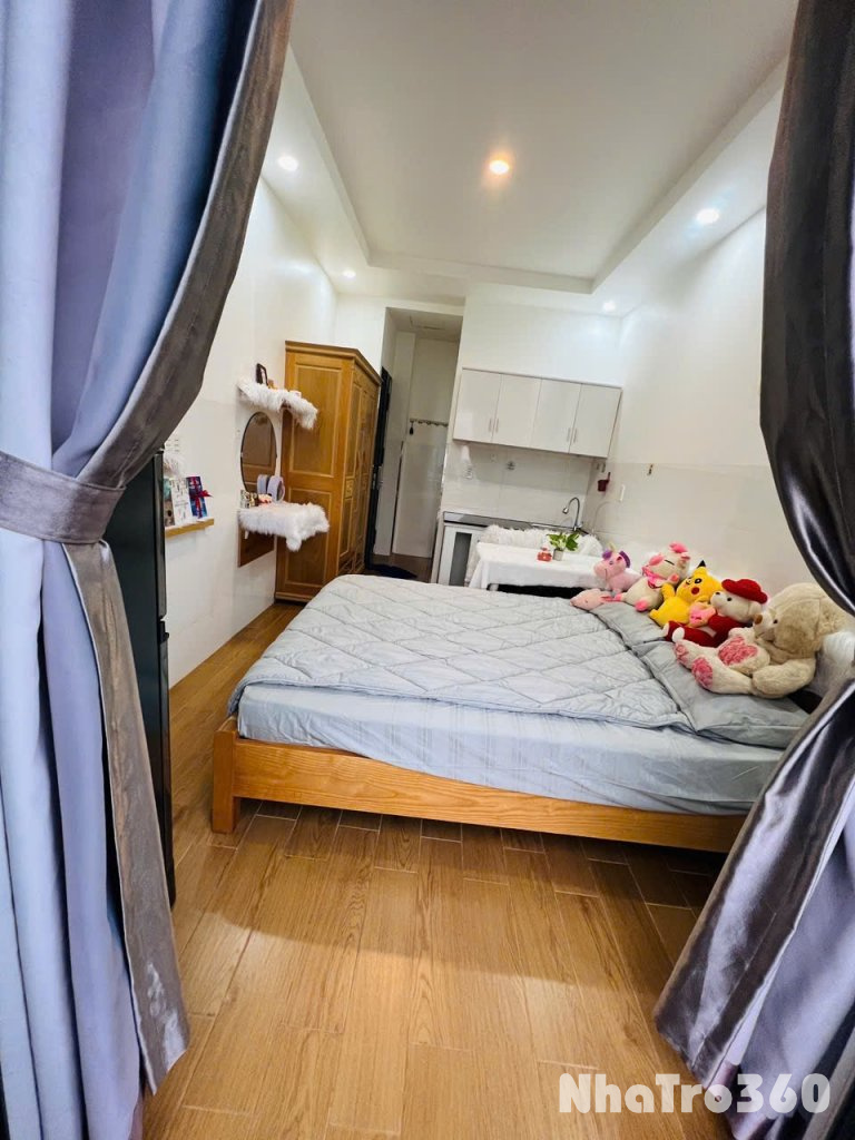 Cho thuê căn hộ Studio Ban công thoáng Q4 gần ĐH Luật, ĐH Nguyễn Tất Thành, cầu Tân Thuận, cầu Khánh Hội