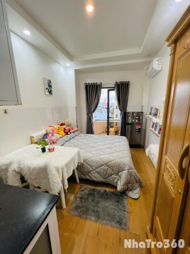 Cho thuê căn hộ Studio Ban công thoáng Q4 gần ĐH Luật, ĐH Nguyễn Tất Thành, cầu Tân Thuận, cầu Khánh Hội