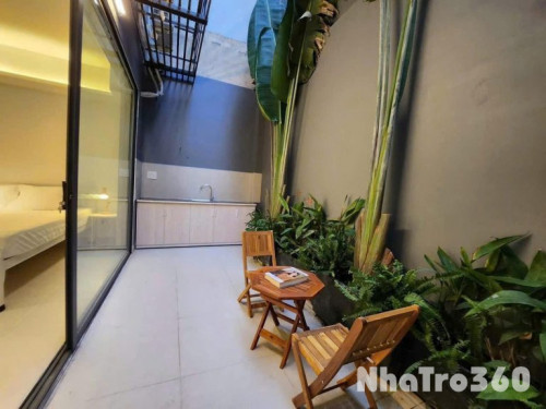 STUDIO MỚI FULL NỘI THẤT BAN CÔNG, CỬA SỔ THOÁNG MÁT, GẦN LOTTE MART, CRESCENT MALL, TDTU, RMIT