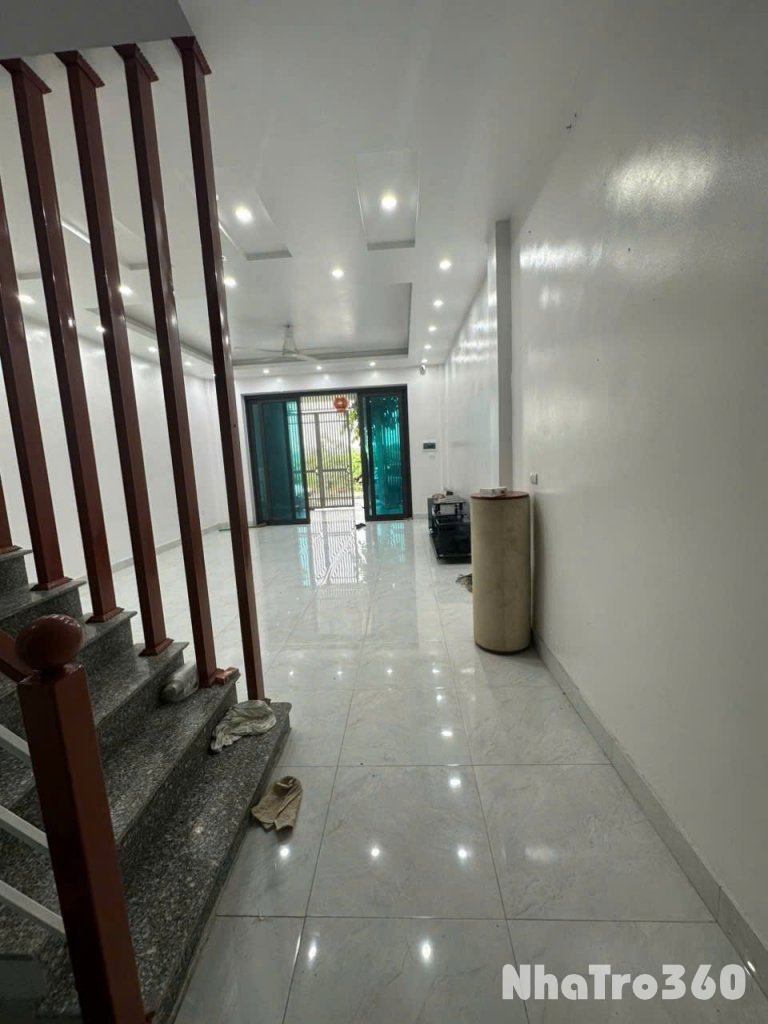 Cho thuê nhà Vinaconex 3 Trung Văn làm văn phòng, 100m2, 5 tầng, thang máy