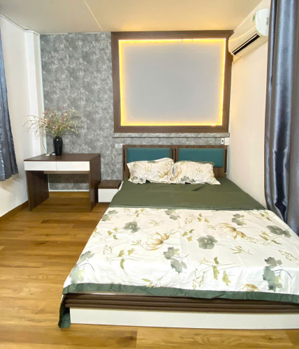 Căn hộ tách bếp có máy giặt riêng ngay quận 1, cửa sổ đón nắng, gần Đại học UEH, Hoa Sen
