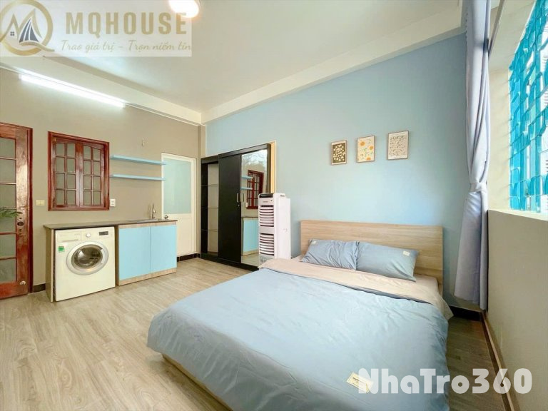 Cho thuê căn hộ Studio Ban công, Máy giặt riêng Q1 gần cầu Kiệu, chợ Tân Định, nhà thờ Tân Định