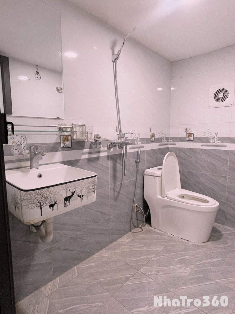 Phòng 1n1k cực rộng trống