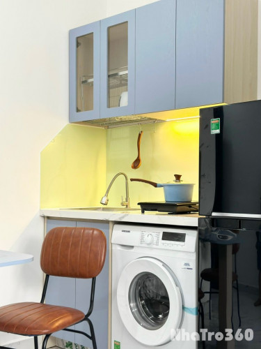 Vị trí: Tô Hiến Thành, Quận 10 🏢 Thang máy, máy giặt riêng, đầy đủ nội thất 🚗 Tiện qua Quận 3, Quận 5, Quận 8 🔐 Giờ giấc tự do, khóa từ, PCCC 💰 Ưu đãi đặc biệt cho hợp đồng dài hạn  📞 Liên hệ: 0794 499 929 (Zalo/Call) – Viên, Ivan Unitegroup