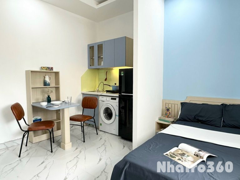 Vị trí: Tô Hiến Thành, Quận 10 🏢 Thang máy, máy giặt riêng, đầy đủ nội thất 🚗 Tiện qua Quận 3, Quận 5, Quận 8 🔐 Giờ giấc tự do, khóa từ, PCCC 💰 Ưu đãi đặc biệt cho hợp đồng dài hạn  📞 Liên hệ: 0794 499 929 (Zalo/Call) – Viên, Ivan Unitegroup