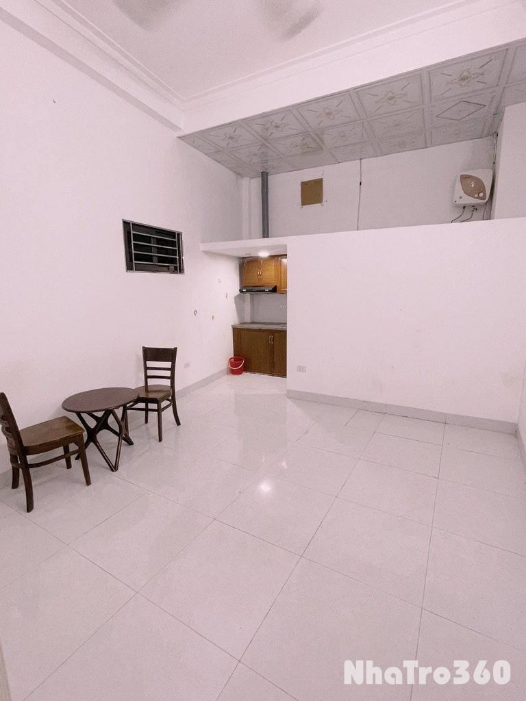 Phòng 1n1k cực rộng trống