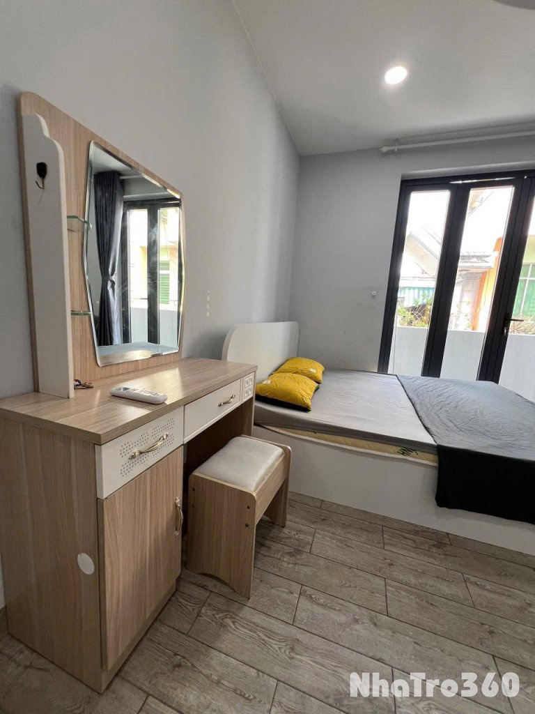 Cho thuê căn hộ Quận 1, đường Trần Đình Xu, gần ĐH Văn Lang, Công viên 23/9, Cầu Ông Lãnh