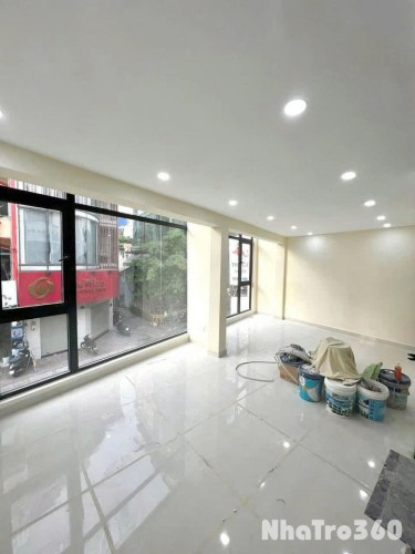 Cho Thuê Nhà Nguyên Căn Lê Văn Sỹ Q3 2 Lầu 2 WC