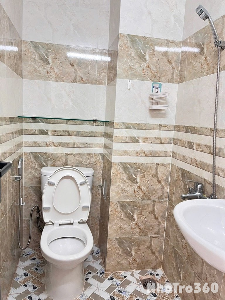 Full nội thất, thang máy, tự do, giá rẻ