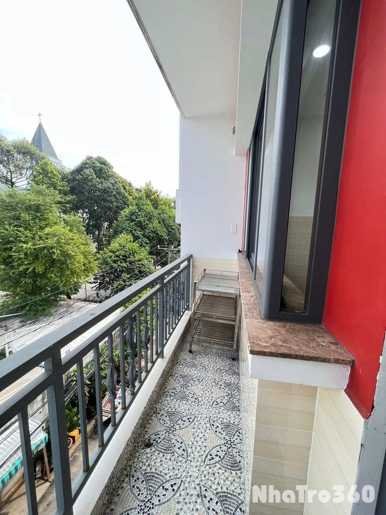 Full nội thất, thang máy, tự do, giá rẻ