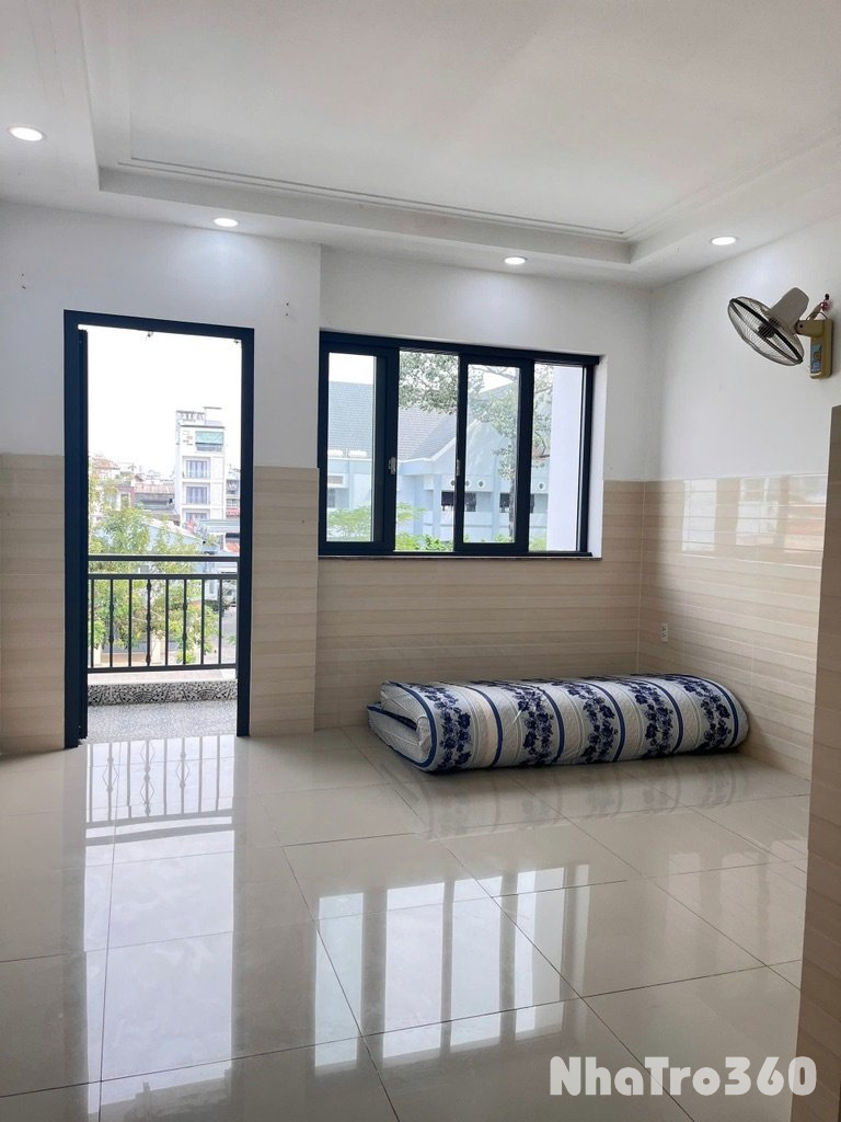 Full nội thất, thang máy, tự do, giá rẻ