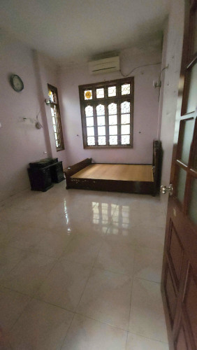 Cho thuê nhà nguyên căn Nguyễn Cao, Hai Bà Trưng, 4 tầng, 50m²/tầng, 5 ngủ, 4 VS. 13tr/tháng (CTL).
