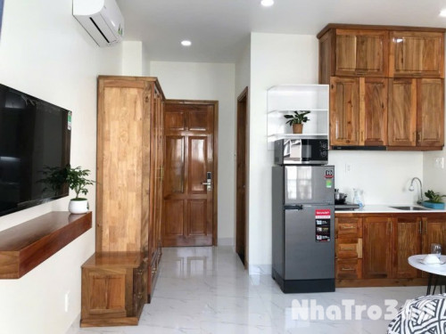 Cho thuê căn hộ Studio Ban công, Máy giặt riêng Q1 gần chợ Bến Thành, phố Bùi Viện, cầu Ông Lãnh