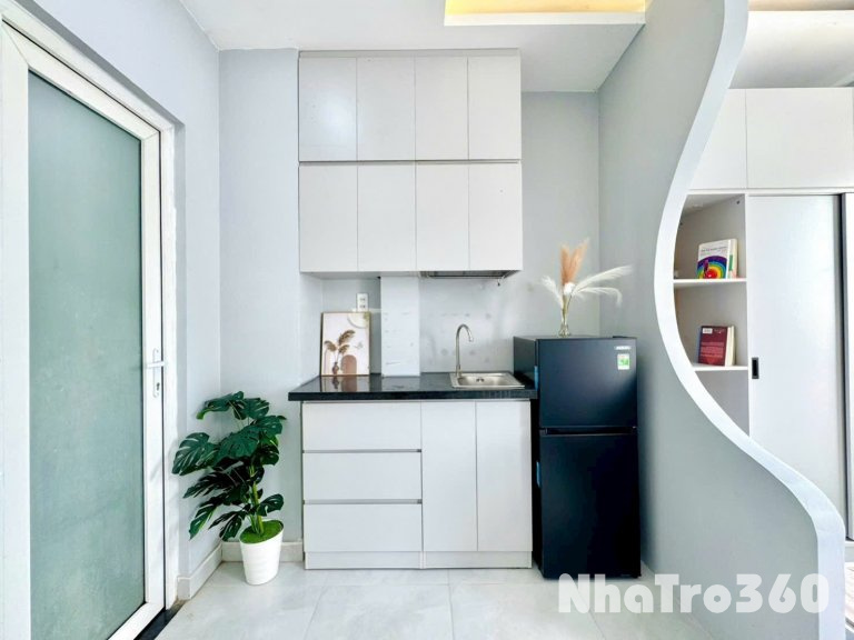 Cho thuê căn hộ Studio Ban công Q1 gần cầu Nguyễn Văn Cừ, Nowzone, ĐH KHTN, ĐH Sài Gòn, ĐH Sư Phạm