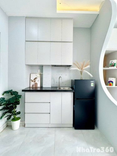 ✨ Studio ban công thoáng mát – full nội thất cao cấp ngay trung tâm quận 1