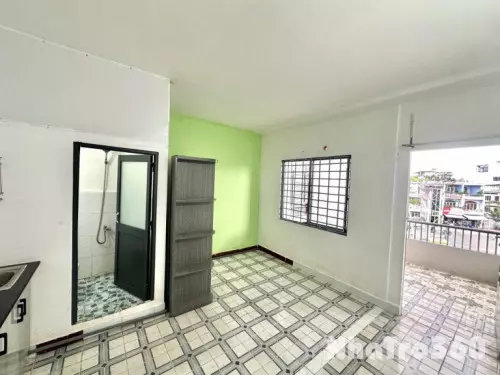 Phòng trọ ban cong, tách bếp
