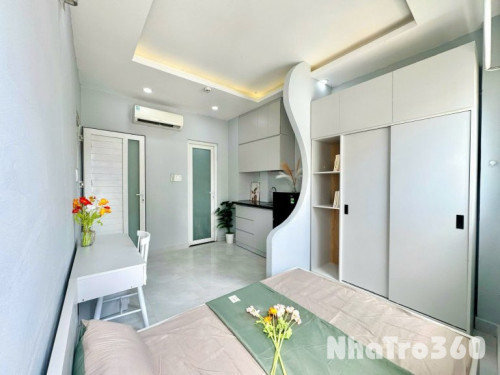Cho thuê căn hộ ban công, Q1, Đường Nguyễn Văn Cừ, gần ĐH Sài Gòn, ĐH Sư Phạm, Cầu Nguyễn Văn Cừ