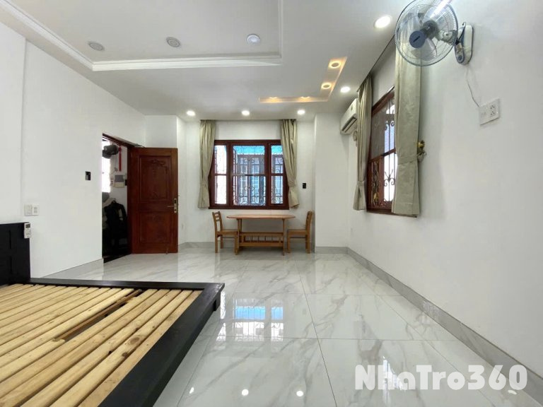 Cho thuê căn hộ Studio Cửa sổ Q8 gần Parc Mall, nhà thờ Nam Hải, cầu Chánh Hưng