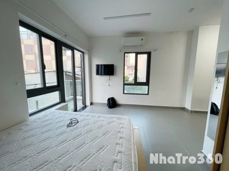 Cho thuê căn hộ quận 4, ban công, máy giặt riêng