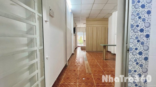 CĂN HỘ BAN CÔNG FULL NỘI THẤT QUẬN 10 GẦN BIG C TÔ HIẾN THÀNH