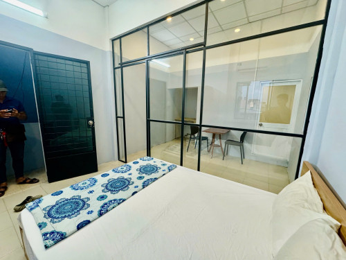 VCăn hộ mới - sạch sẽ ngay quận 4, bancol đón nắng, gần Đại học Luật, Nguyễn Tất Thành