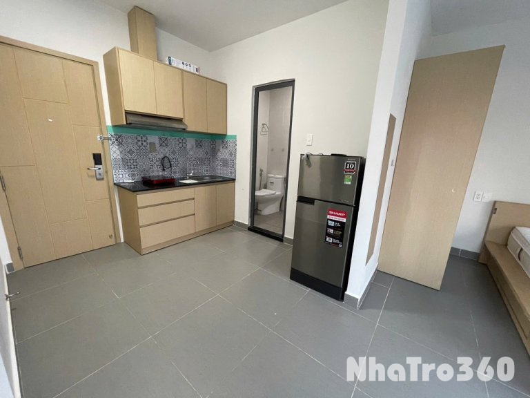 Cho thuê căn hộ quận 4, ban công, máy giặt riêng