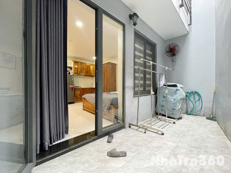 Căn hộ ngay trung tâm quận 1, bancol view siêu chill, gần UEH, Đại học Hoa Sen