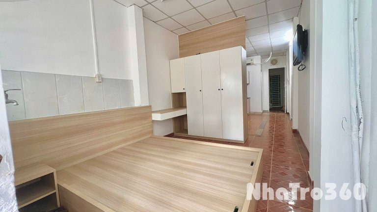 CĂN HỘ BAN CÔNG FULL NỘI THẤT QUẬN 10 GẦN BIG C TÔ HIẾN THÀNH