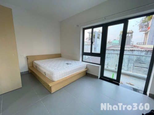 Cho thuê căn hộ quận 4, ban công, máy giặt riêng