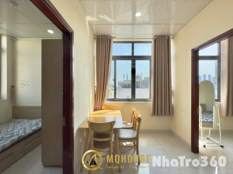 CHO THUÊ 2 PHÒNG NGỦ BAN CÔNG NGAY TRUNG TÂM Q1