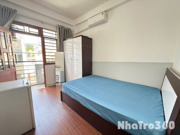 Cho thuê phòng ban công full nội thất quận 10