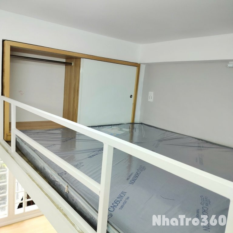 Duplex BAN CÔNG gần Học viện Hàng không