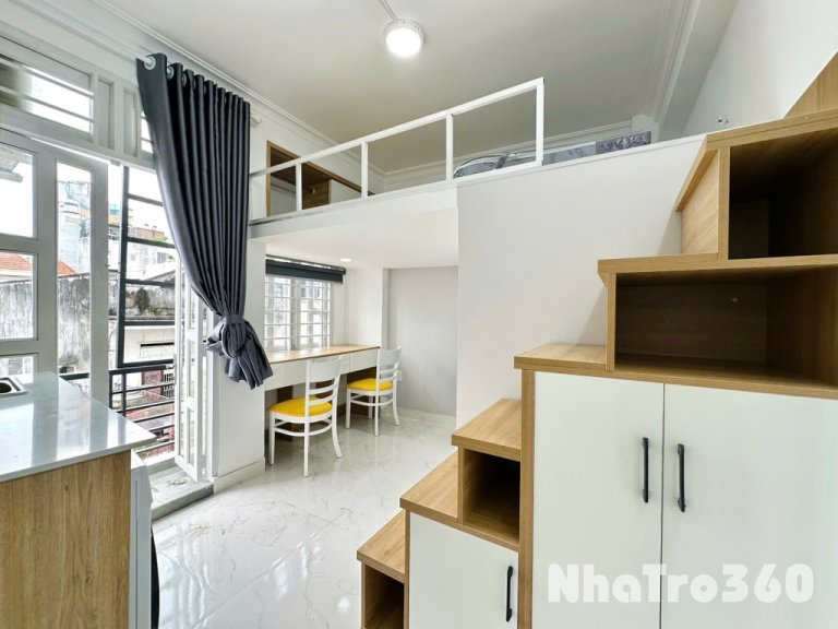 Duplex BAN CÔNG gần Học viện Hàng không