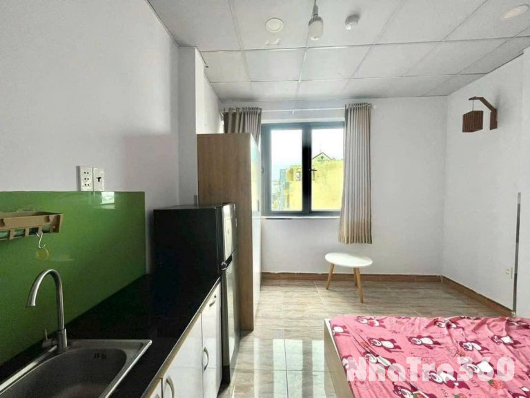 Cho thuê căn hộ Studio Cửa sổ thoáng Q4 gần chợ 200, ĐH Luật, ĐH Nguyễn Tất Thành, nhà thờ Xóm Chiếu