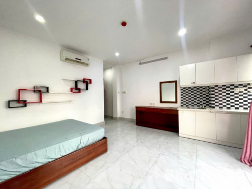 CĂN HỘ BAN CÔNG FULL NỘI THẤT QUẬN 1 GẦN CẦU ÔNG LÃNH